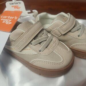 Carter’s ~ Sz 5 ~ Easy on Shoes ~ NWT / Box